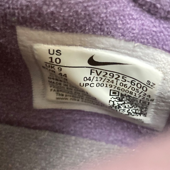 Nike ACG trail shoe boots desert colors sz 10 worn once for 2 hours - Picture 4 of 9